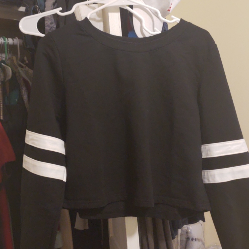 Loose stripped long sleeve crop top sweatshirt